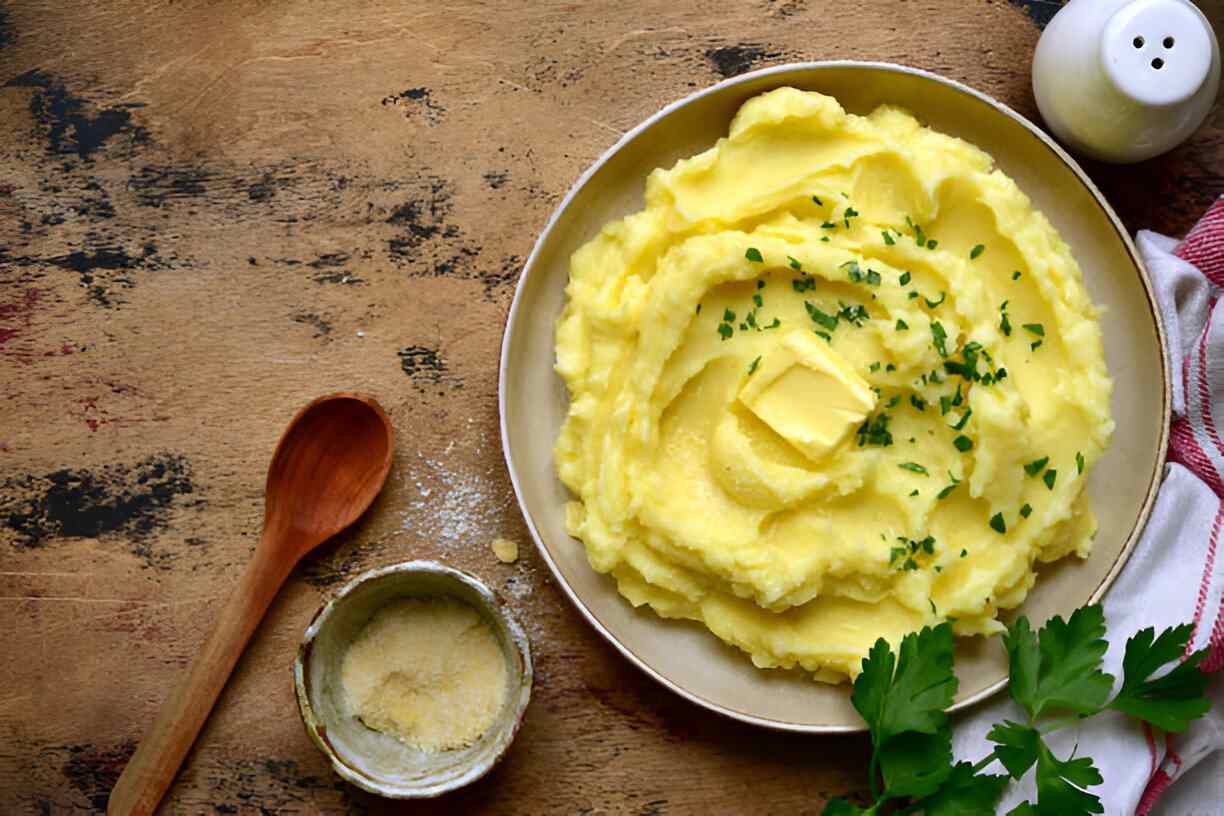 Cheesy Garlic Mashed Potatoes Recipe