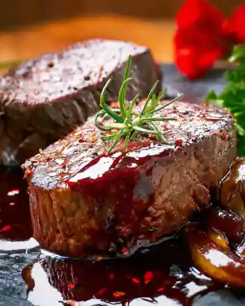 Filet Mignon with Red Wine Sauce