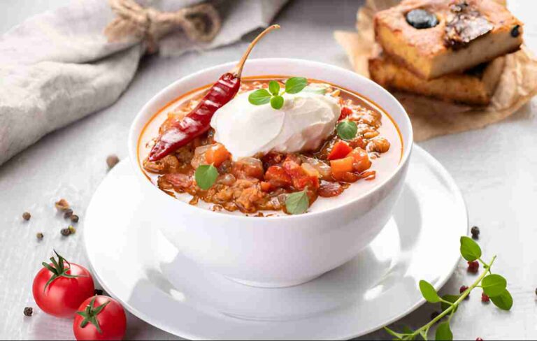 Slow Cooker Unstuffed Cabbage Roll Soup