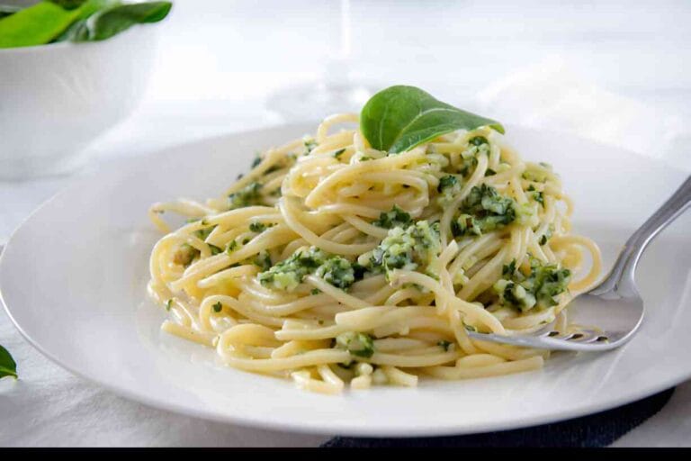Creamy Spinach Spaghetti
