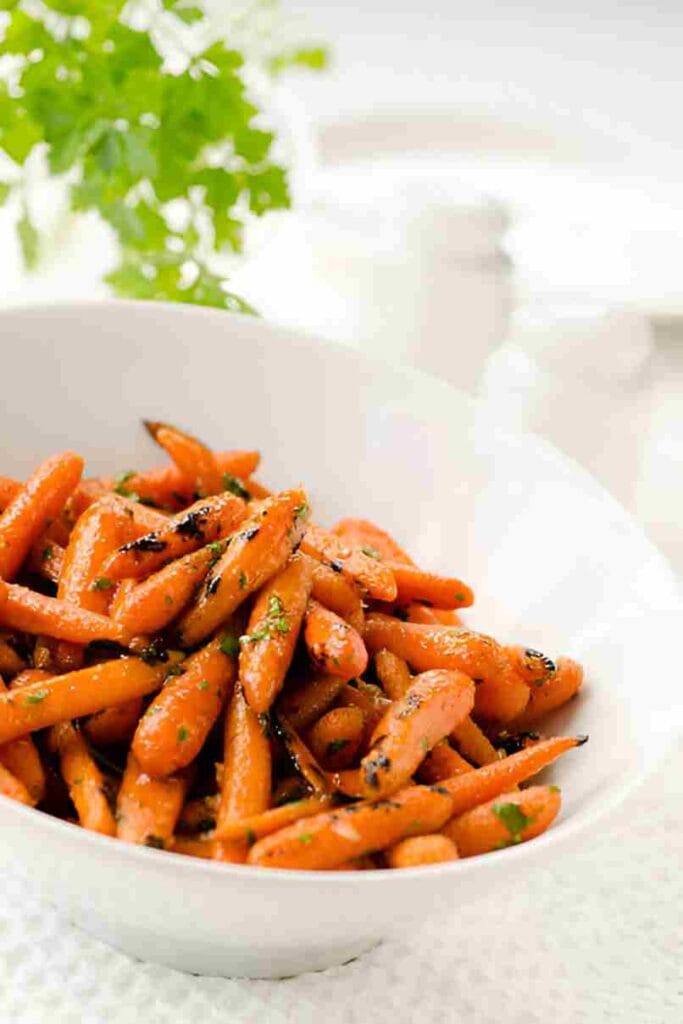 Parmesan Garlic Roasted Carrots