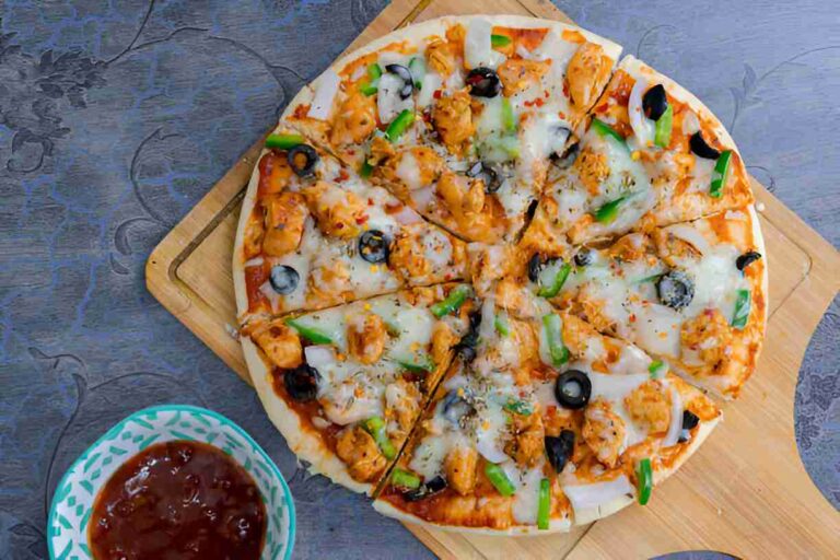 Chicken Tikka Pizza