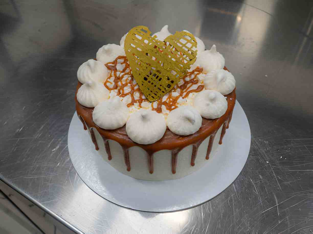 White Chocolate Drip Cake