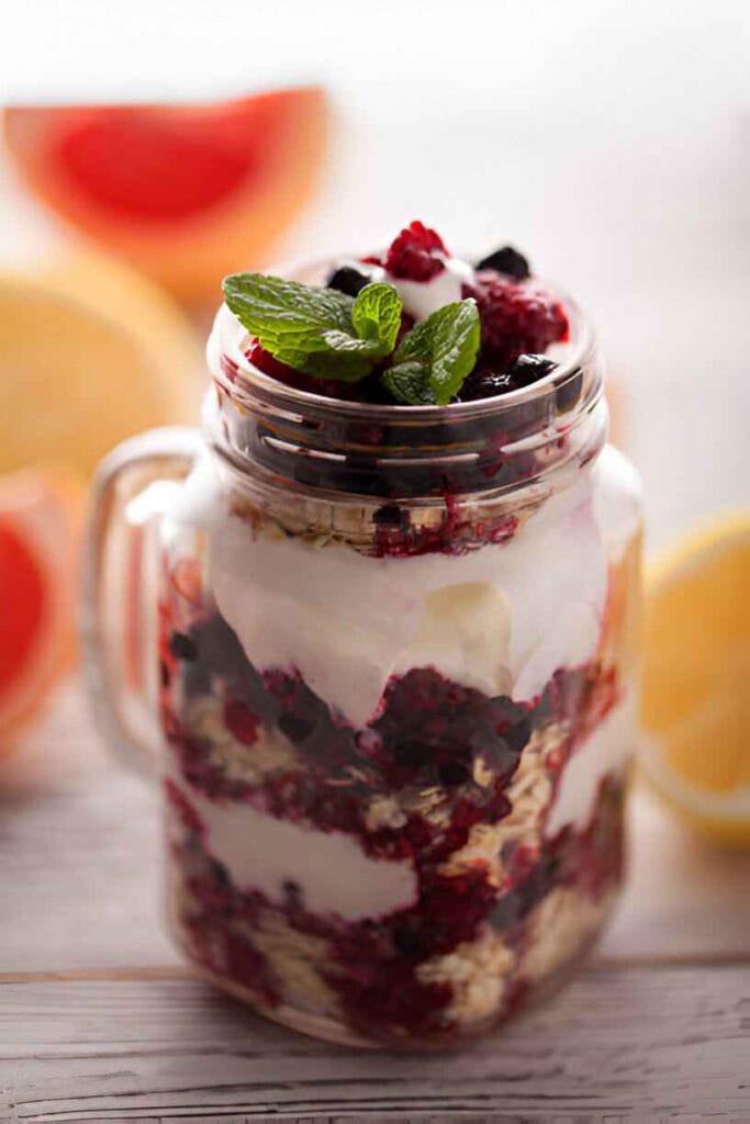 LEMON BERRY KEFIR OVERNIGHT OATS