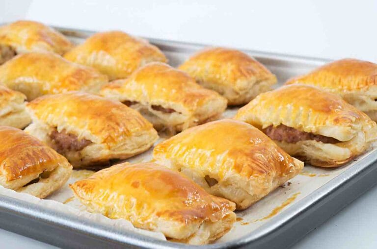 Pulled Pork Puff Pastry Puffs