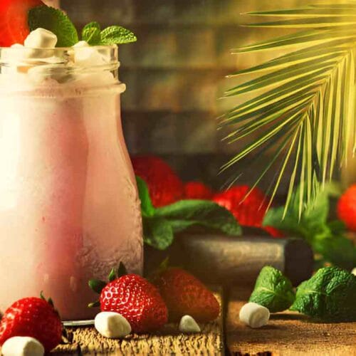 Strawberry Cheesecake Keto Smoothie