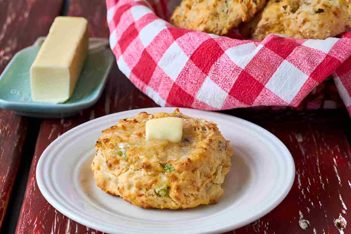 Cheddar Biscuits with Ham and Green Onions