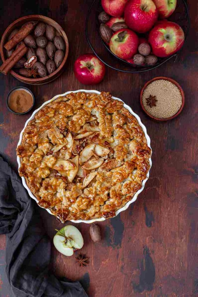 Apple Pie with Pecans