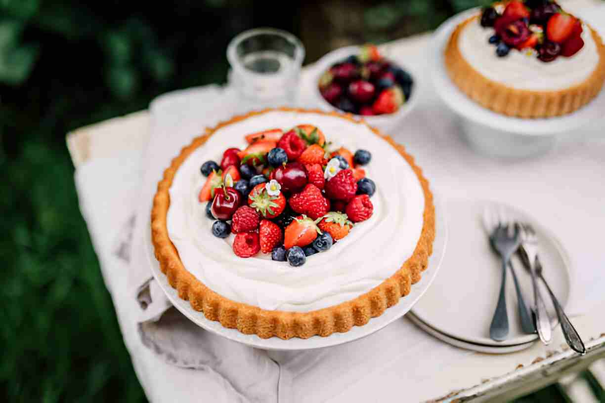 Berry Cream Cheese Dessert