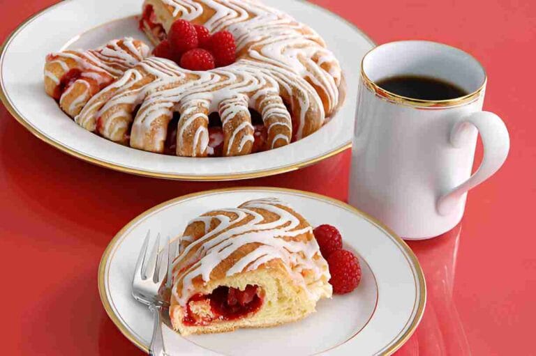 Raspberry Cheesecake Crescent Ring