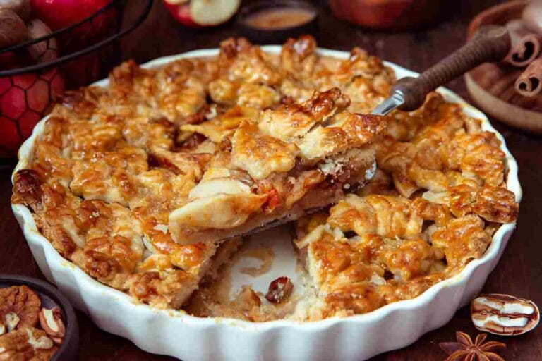 Apple Pie with Pecans