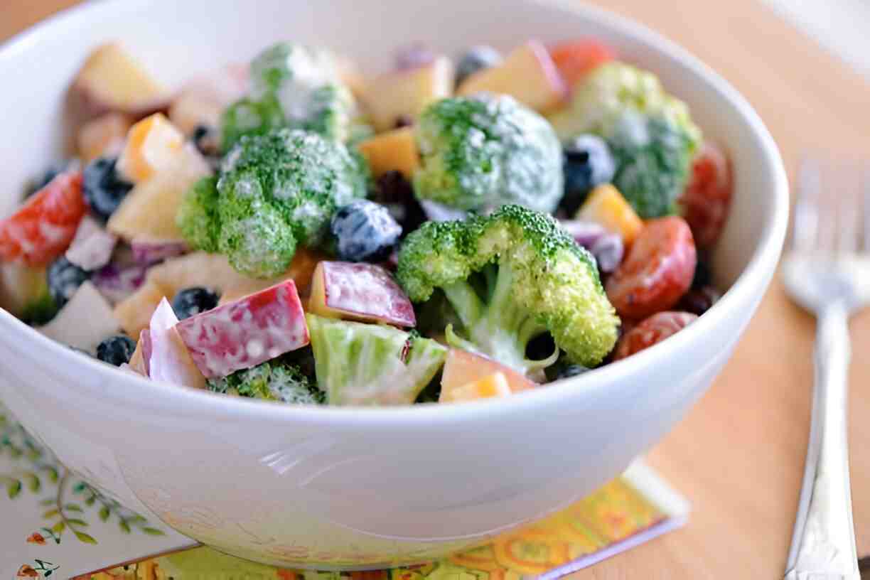 Broccoli Salad with Greek Yogurt