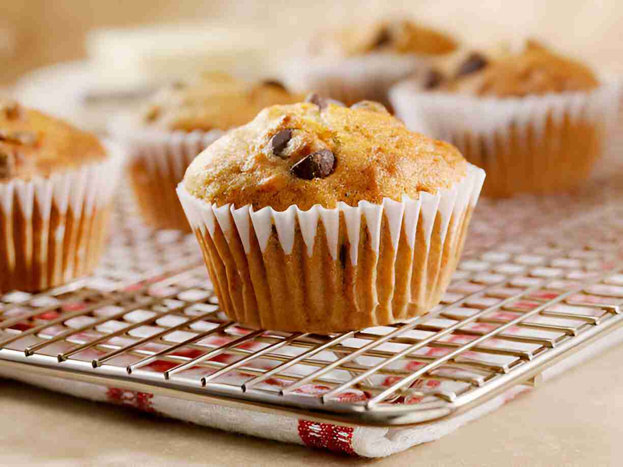 Moist Banana Chocolate Chip Muffins