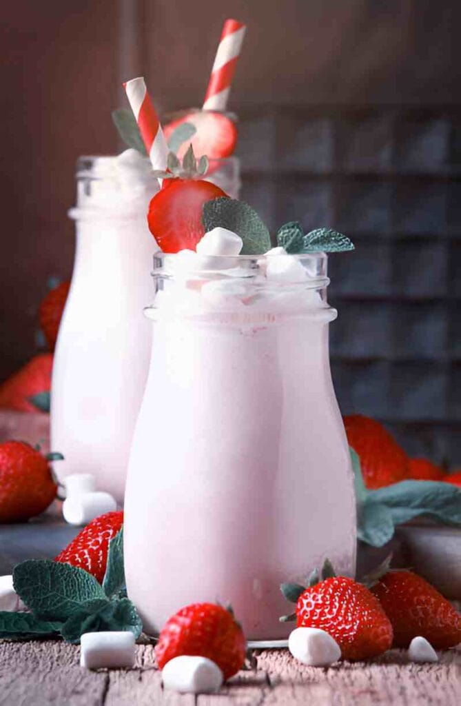 Strawberry Cheesecake Keto Smoothie