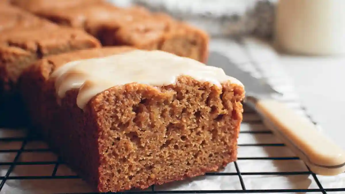 Applesauce Cake