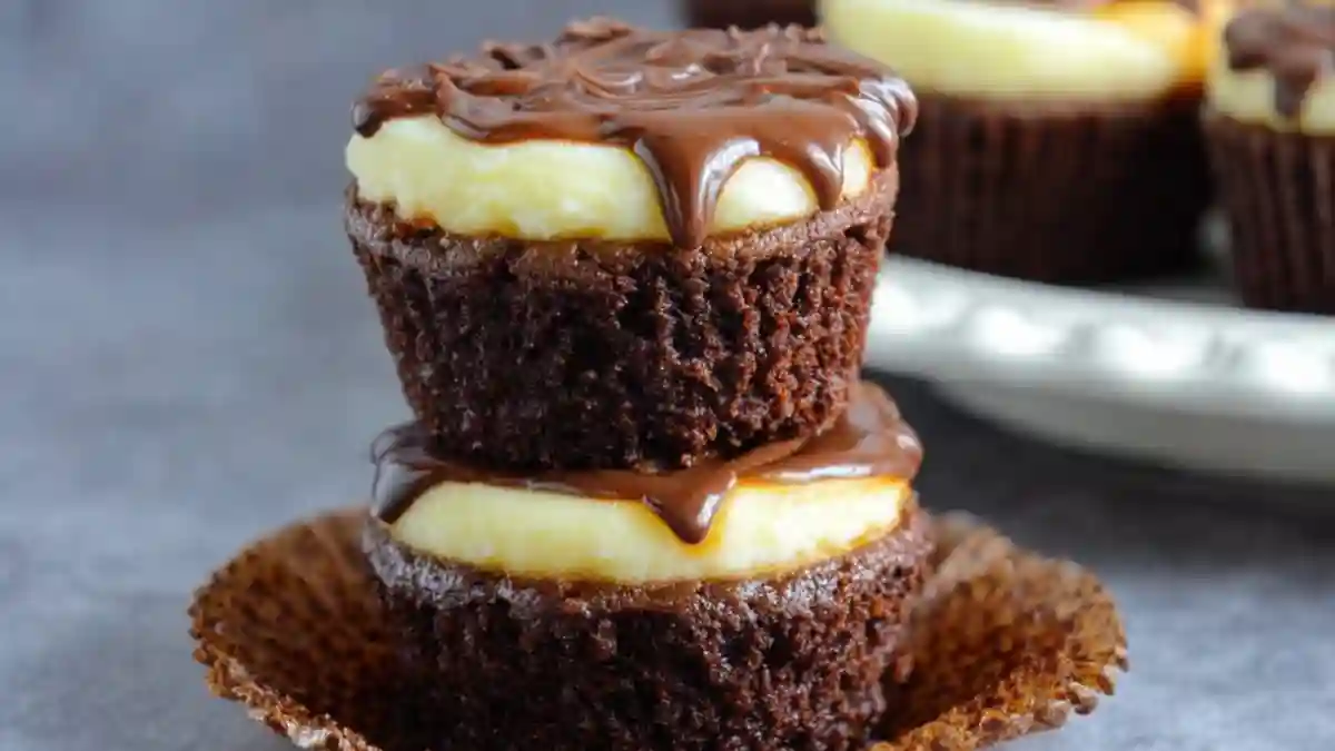 Cheesecake Chocolate Cupcakes