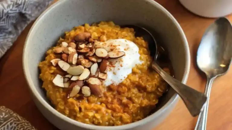 Creamy Pumpkin Oatmeal