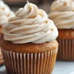 Pumpkin Cupcakes with Cinnamon Cream Cheese Frosting