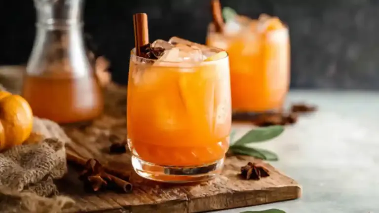 Pumpkin Whiskey Smash